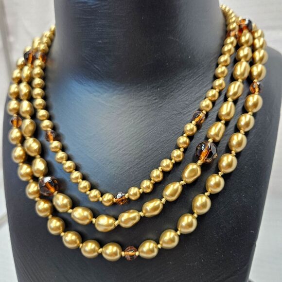 Vintage Monet Triple Strand Toggle Necklace - Champagne - Picture 3 of 7